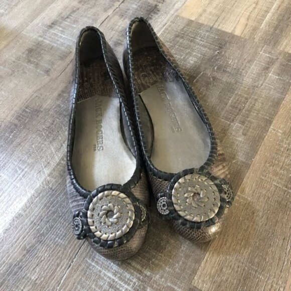 Jack Rogers Dakota Snakeskin Animal Print Coin Medallion Flats 6 - Picture 1 of 9